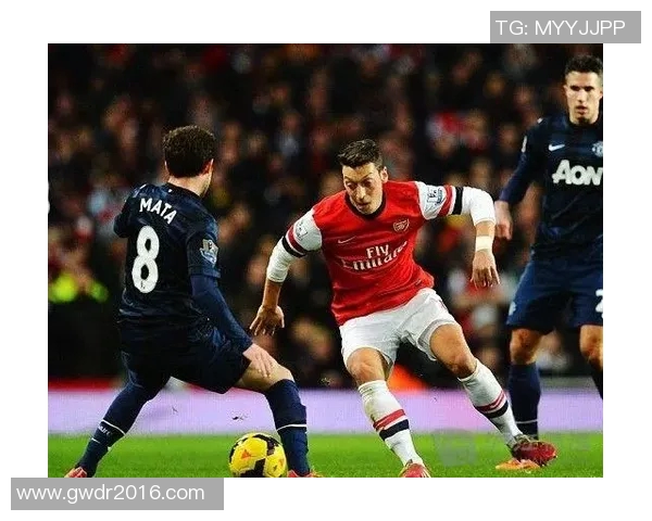 足球球星增高秘诀揭秘如何通过训练与饮食提升身高表现